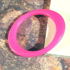 Oval Hot Pink New Vintage Y2K 90s Retro Structural Bangle Bracelet